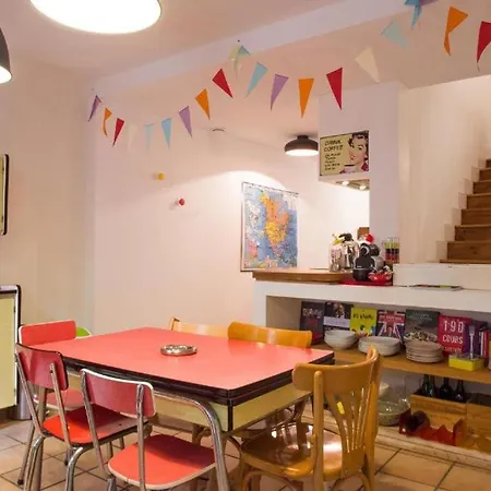 La Maison Du Merle: Le Charme En Centre-ville בית נופש *