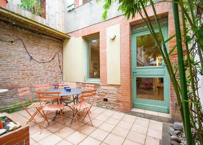 La Maison Du Merle: Le Charme En Centre-ville