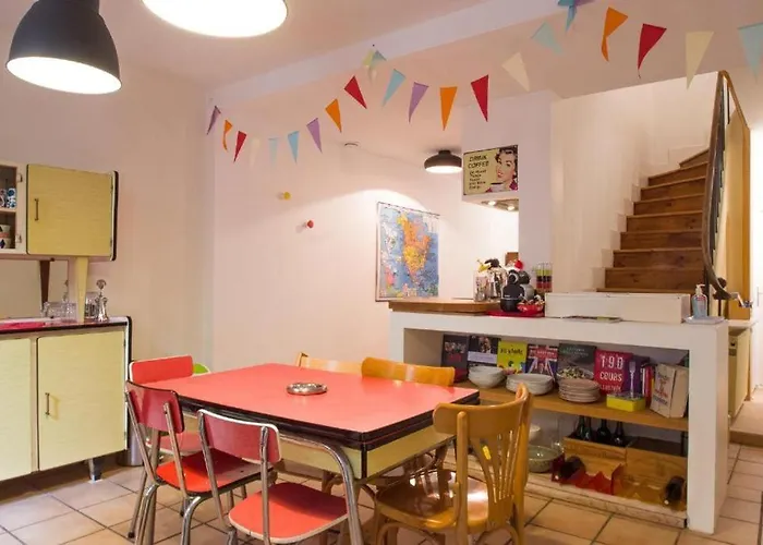 La Maison Du Merle: Le Charme En Centre-ville בית נופש *